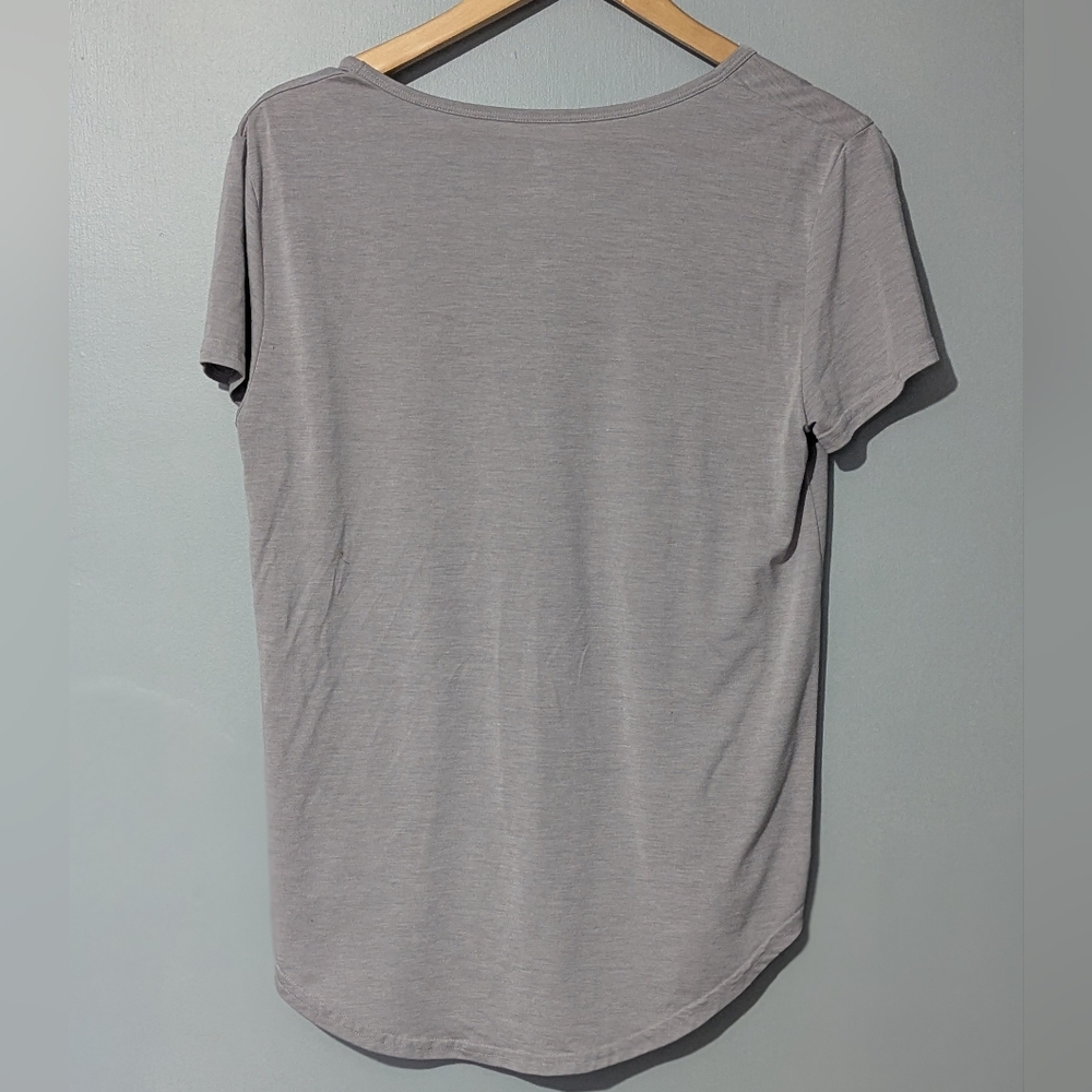 4/$10 ✨ Ripzone Gray Women's Medium T-shirt - Picture 6 of 6
